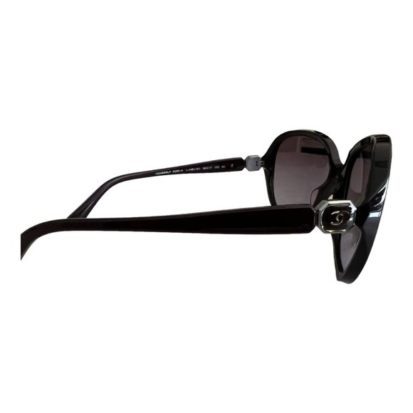 CHANEL: Matte Burgundy, Textured CC Sunglasses #10120 main image 6